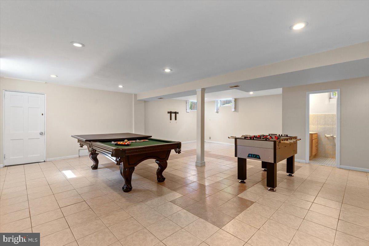 6023 WALHONDING ROAD