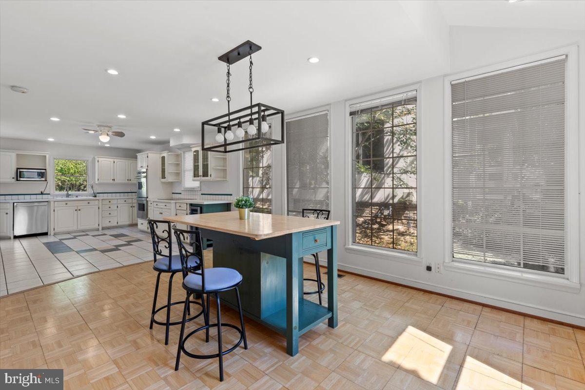 6023 WALHONDING ROAD