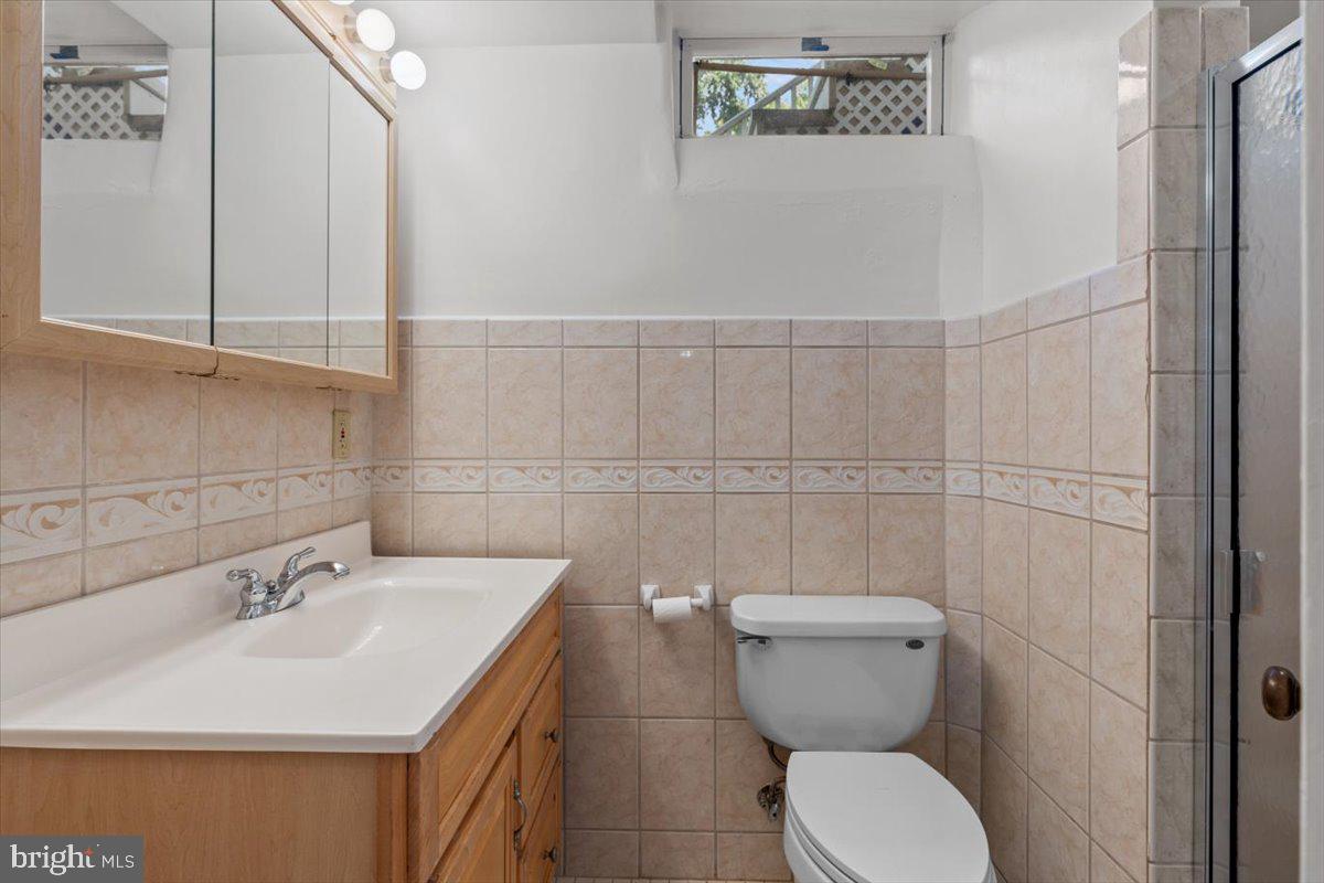 6023 WALHONDING ROAD