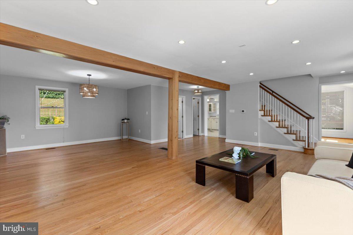 6023 WALHONDING ROAD