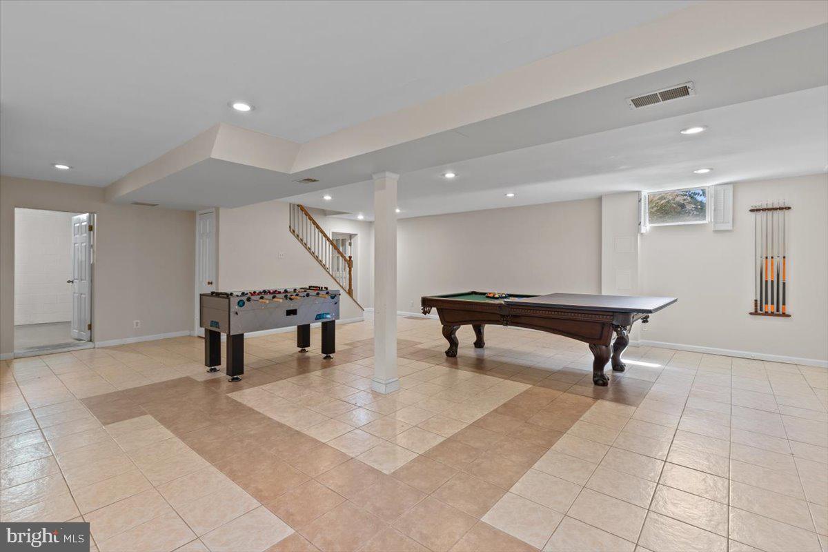 6023 WALHONDING ROAD