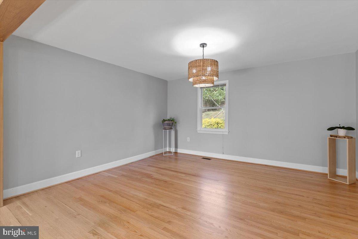 6023 WALHONDING ROAD