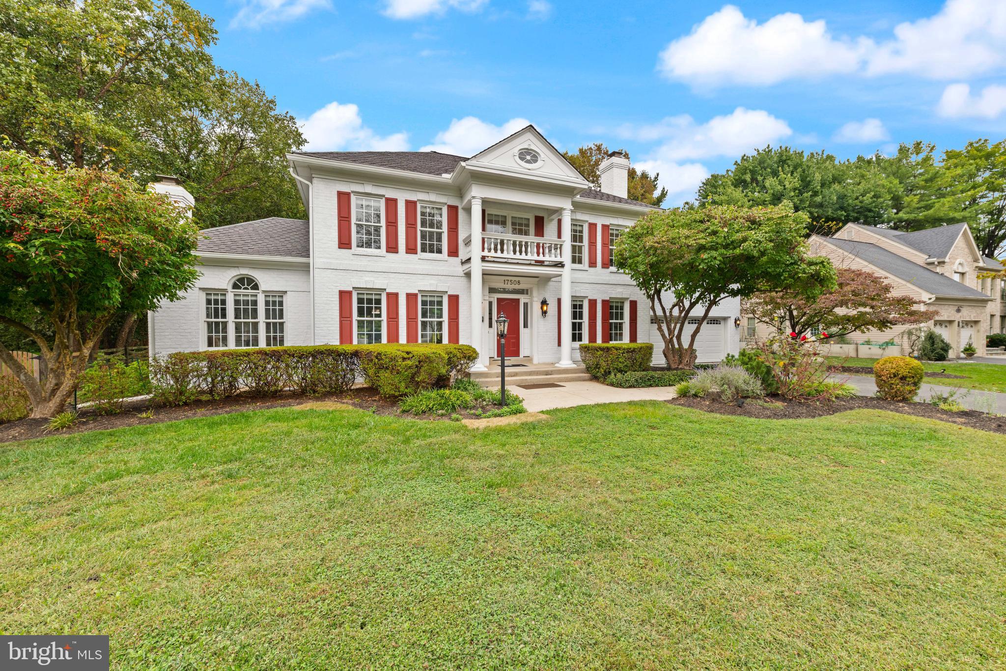 17508 APPLEWOOD LANE