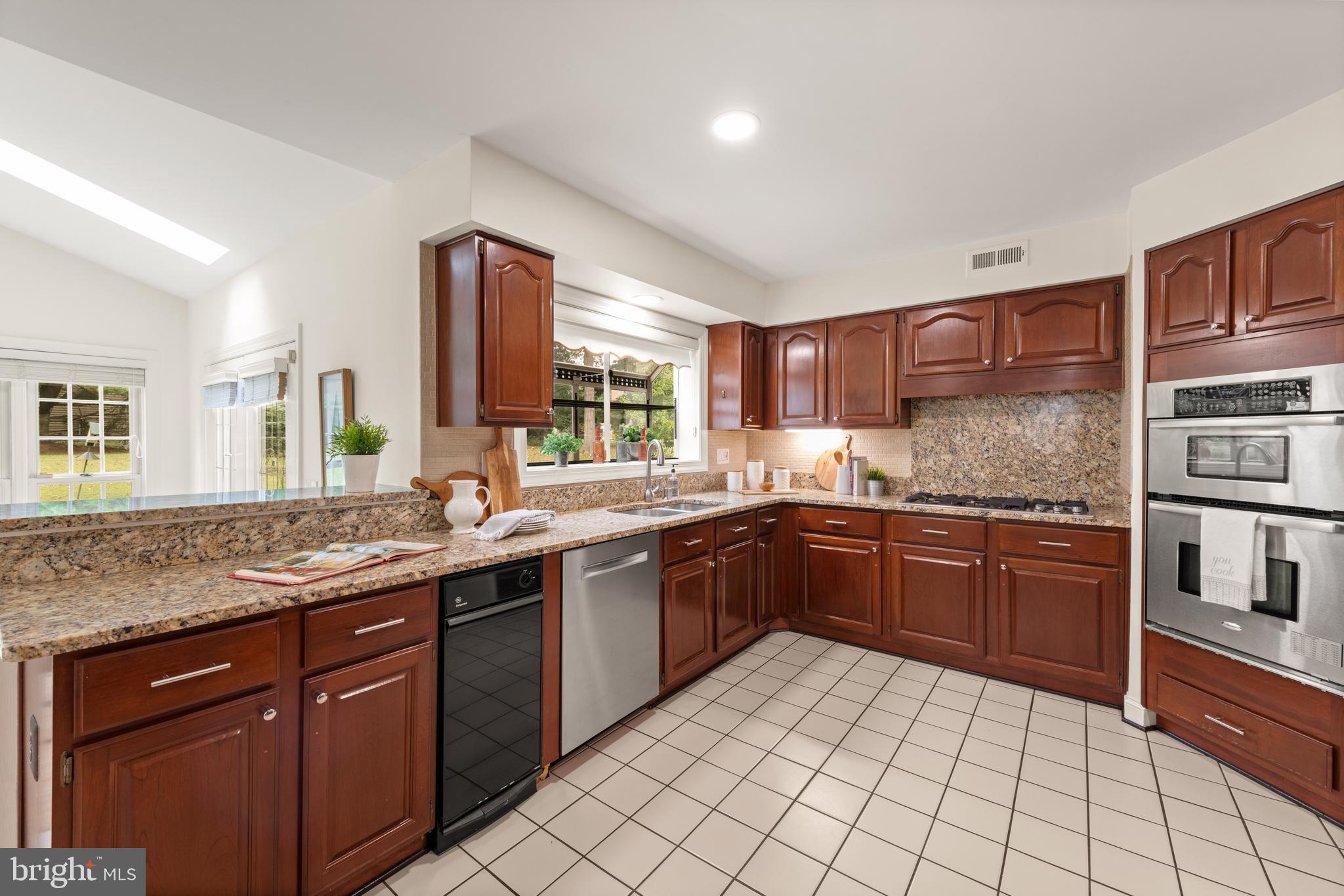 17508 APPLEWOOD LANE