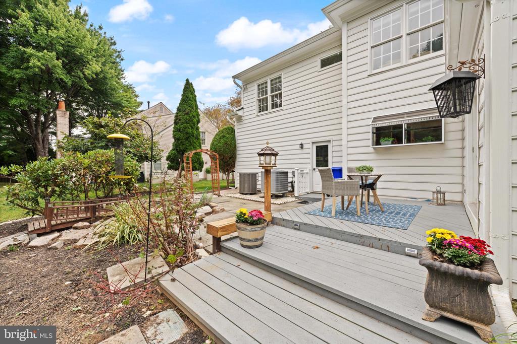 17508 APPLEWOOD LANE