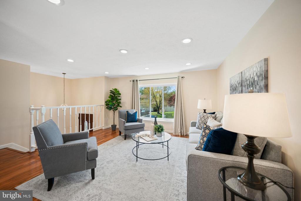 19517 LAGUNA DRIVE