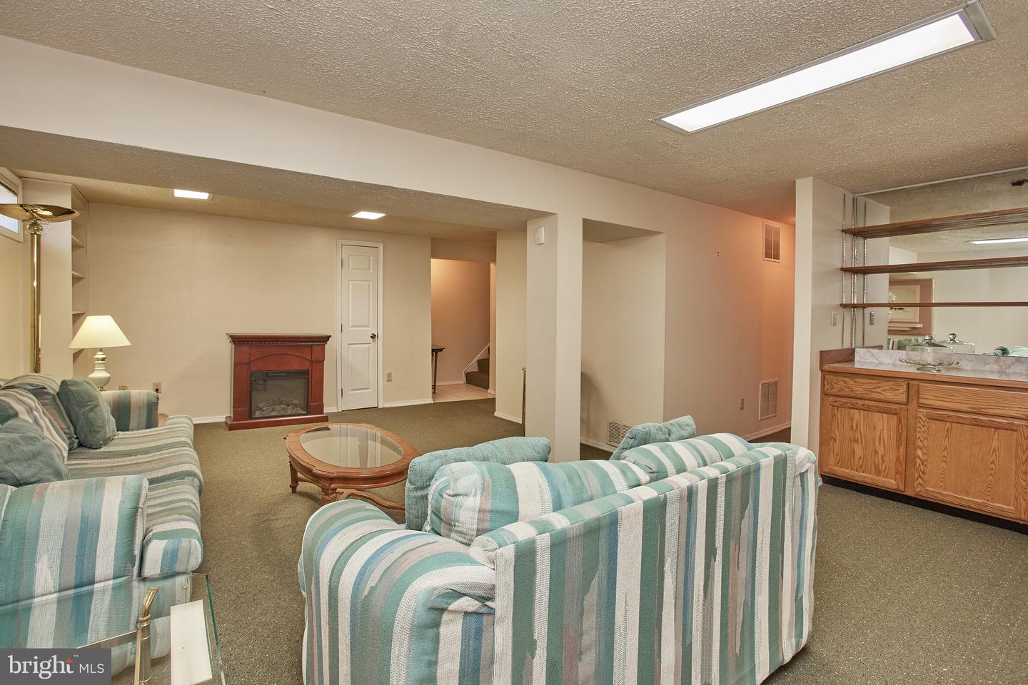 1504 COLONY ROAD