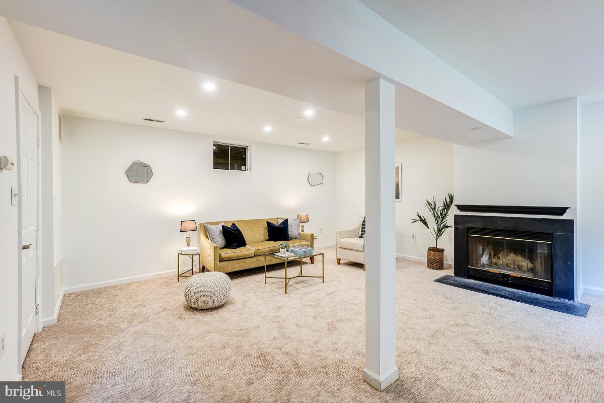 5601 JASON STREET