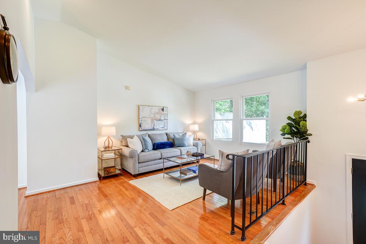 5601 JASON STREET