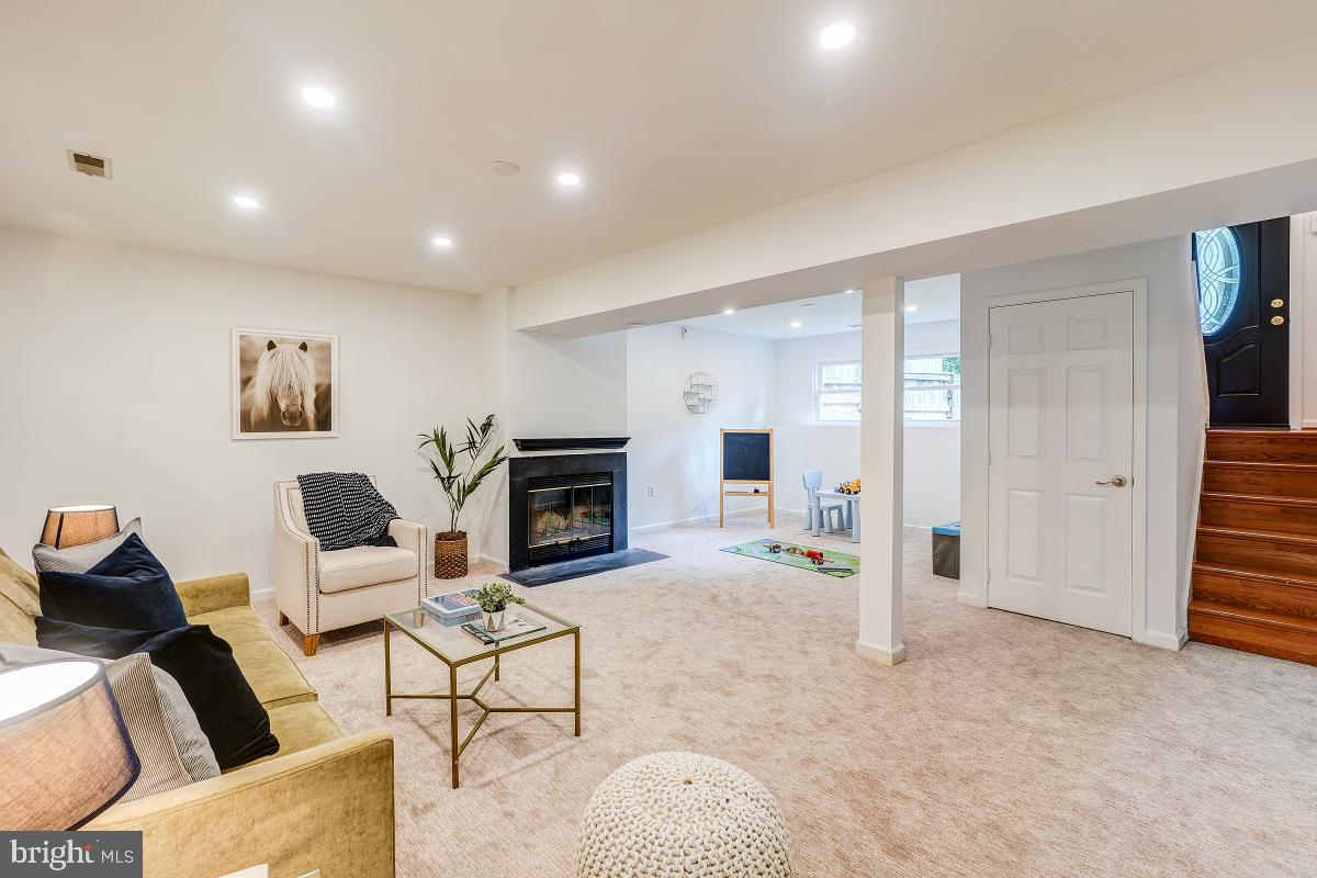 5601 JASON STREET