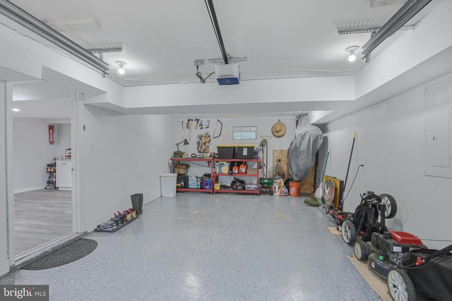 8205 Stardust Pl