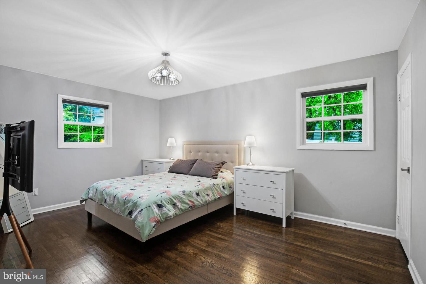 8205 Stardust Pl