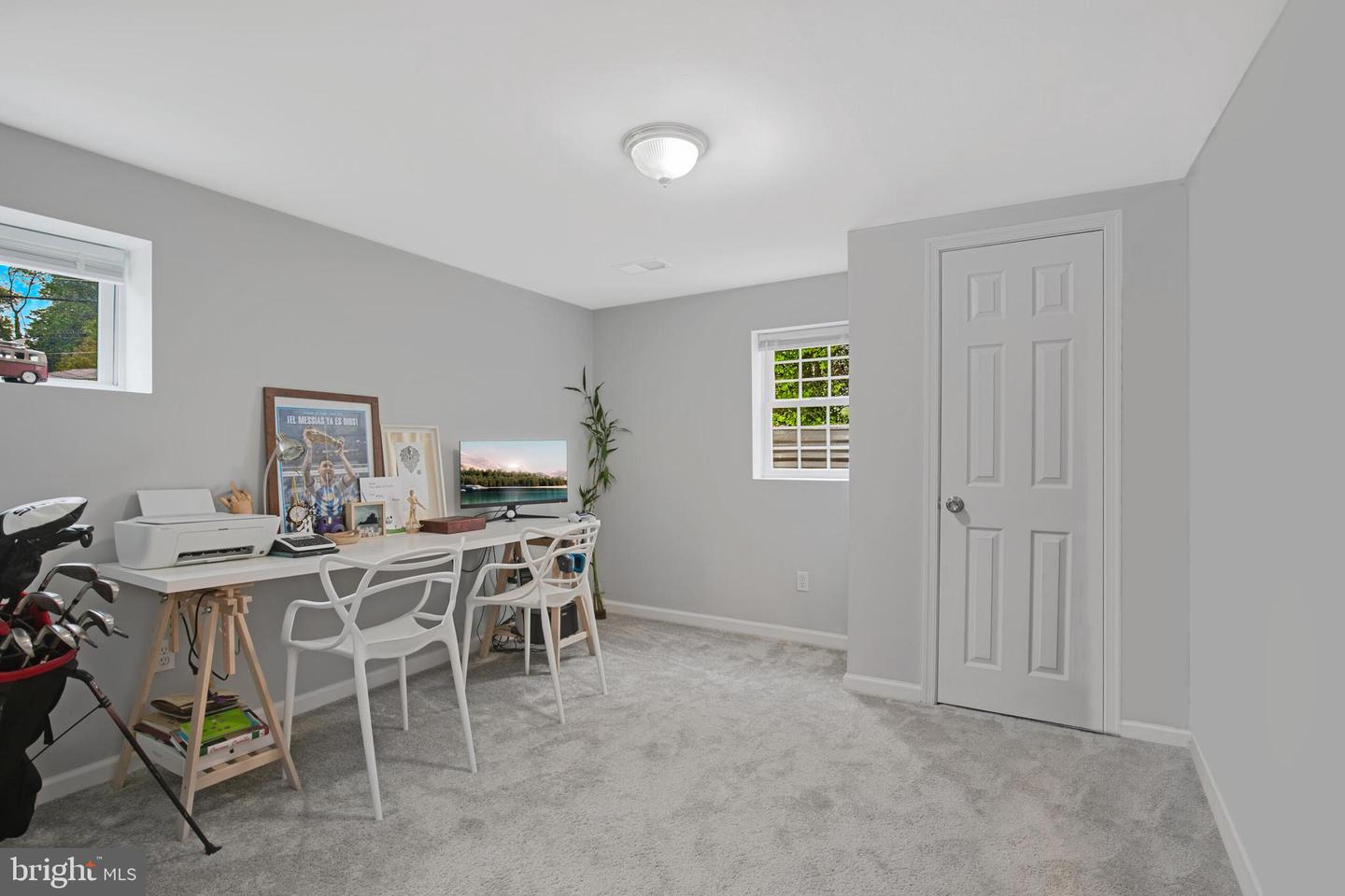 8205 Stardust Pl