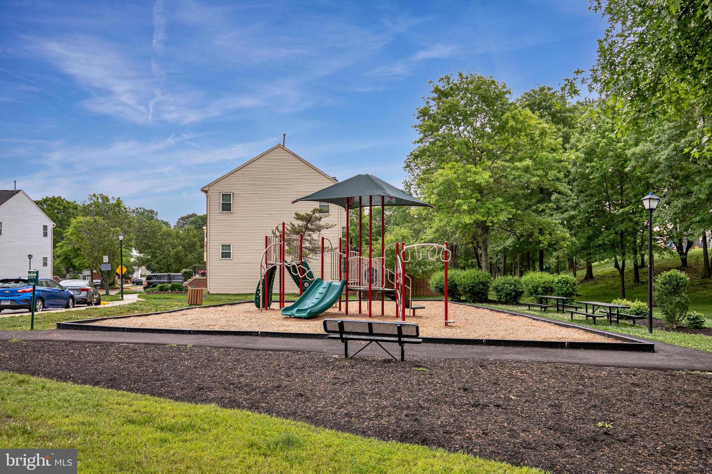 8205 Stardust Pl