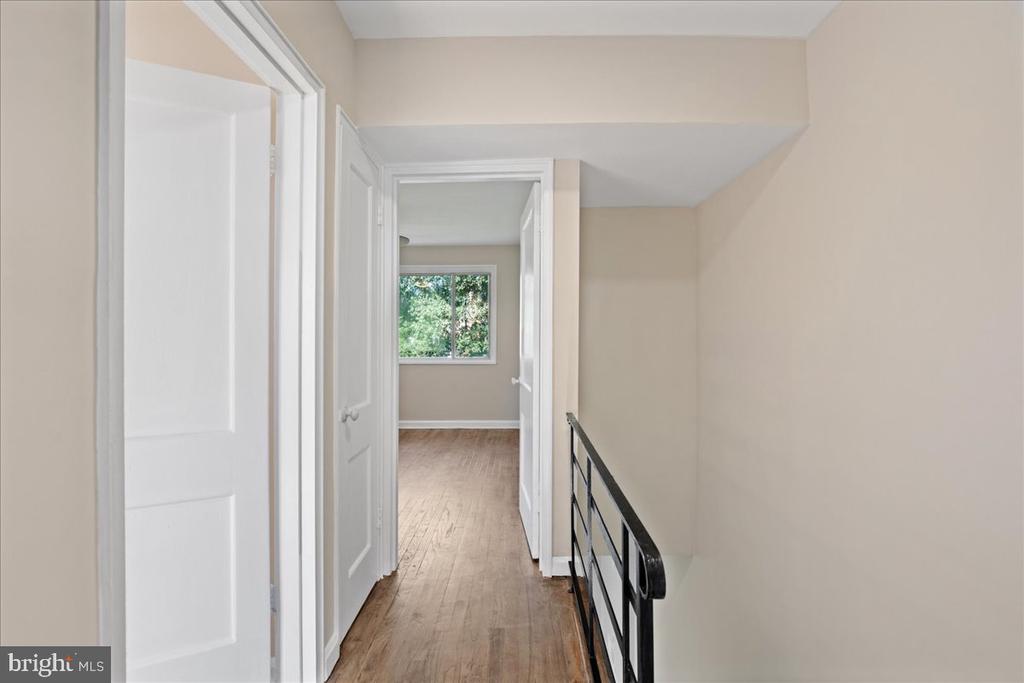 852 Neptune Ave
