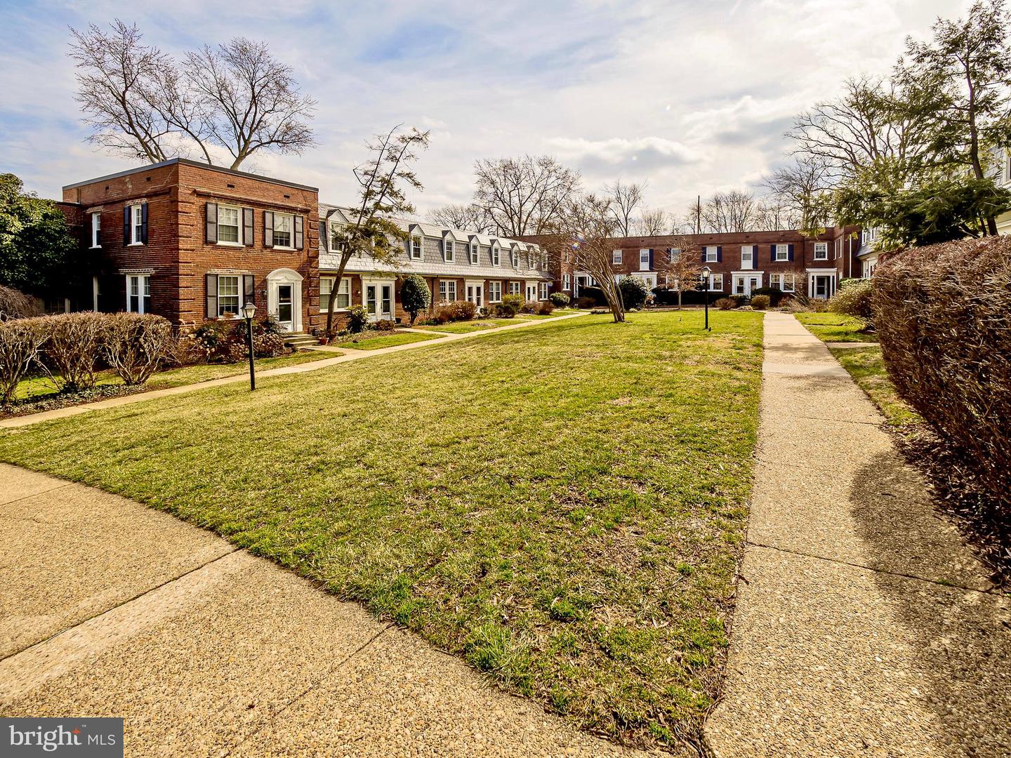 2600 16TH STREET S Unit: 743