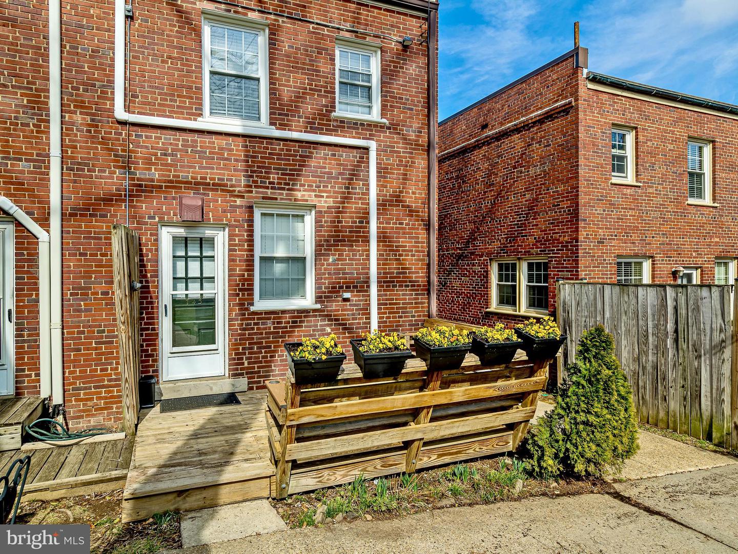 2600 16TH STREET S Unit: 743