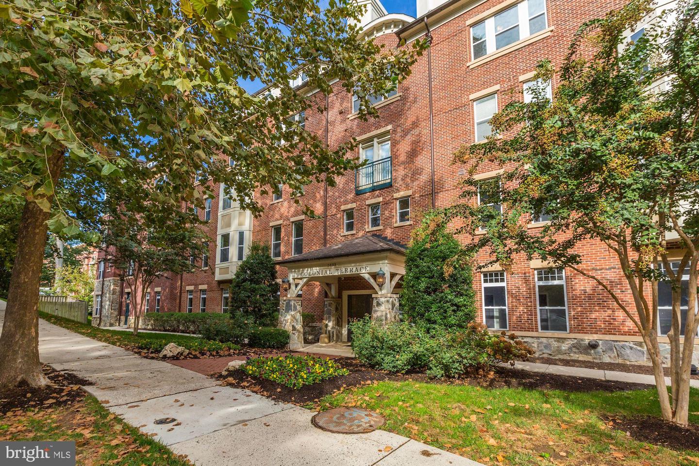 1633 N COLONIAL TERRACE Unit: 211