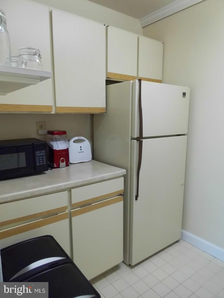 1011 ARLINGTON BOULEVARD Unit: 1018