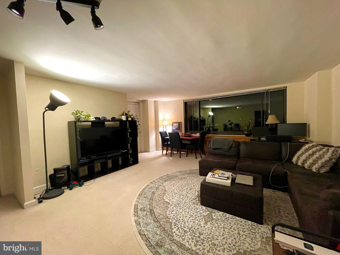 1011 ARLINGTON BOULEVARD Unit: 1018