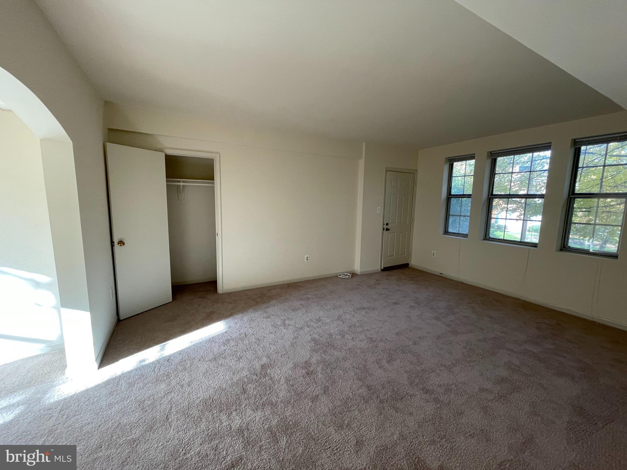 1744 Rhodes STREET N Unit: 308