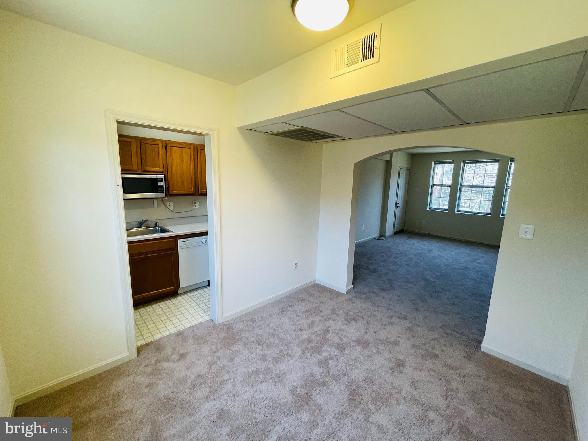 1744 Rhodes STREET N Unit: 308