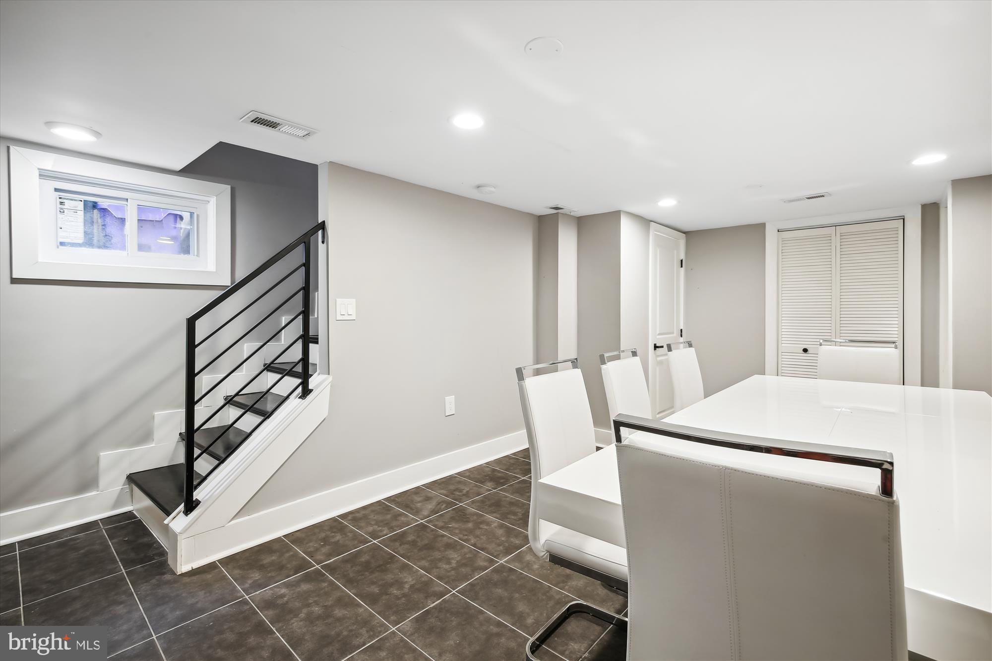 3751 S Four Mile Run Dr