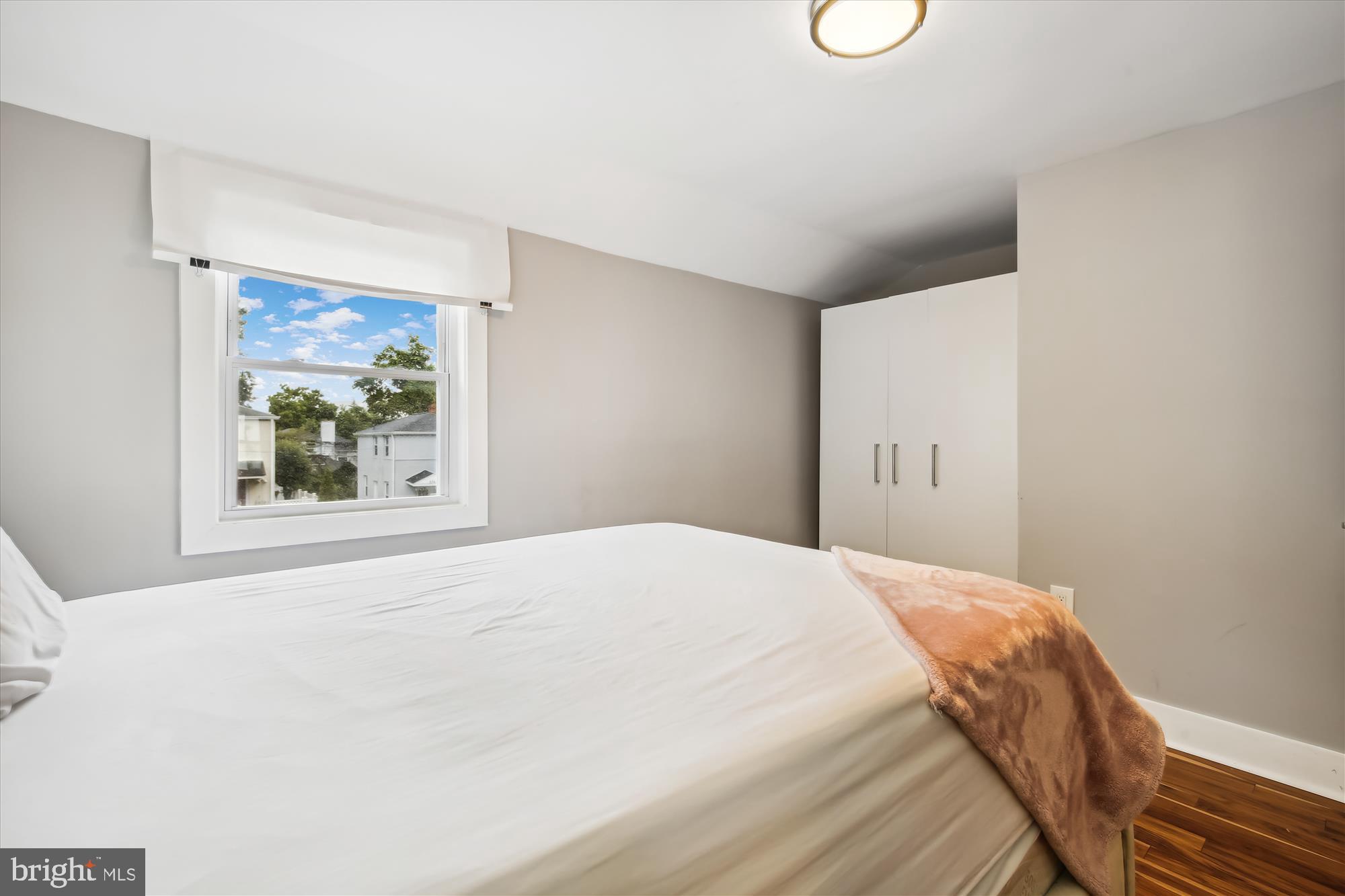 3751 S Four Mile Run Dr