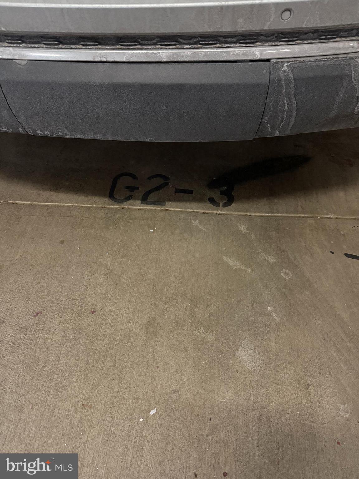 1805 CRYSTAL DR #513S