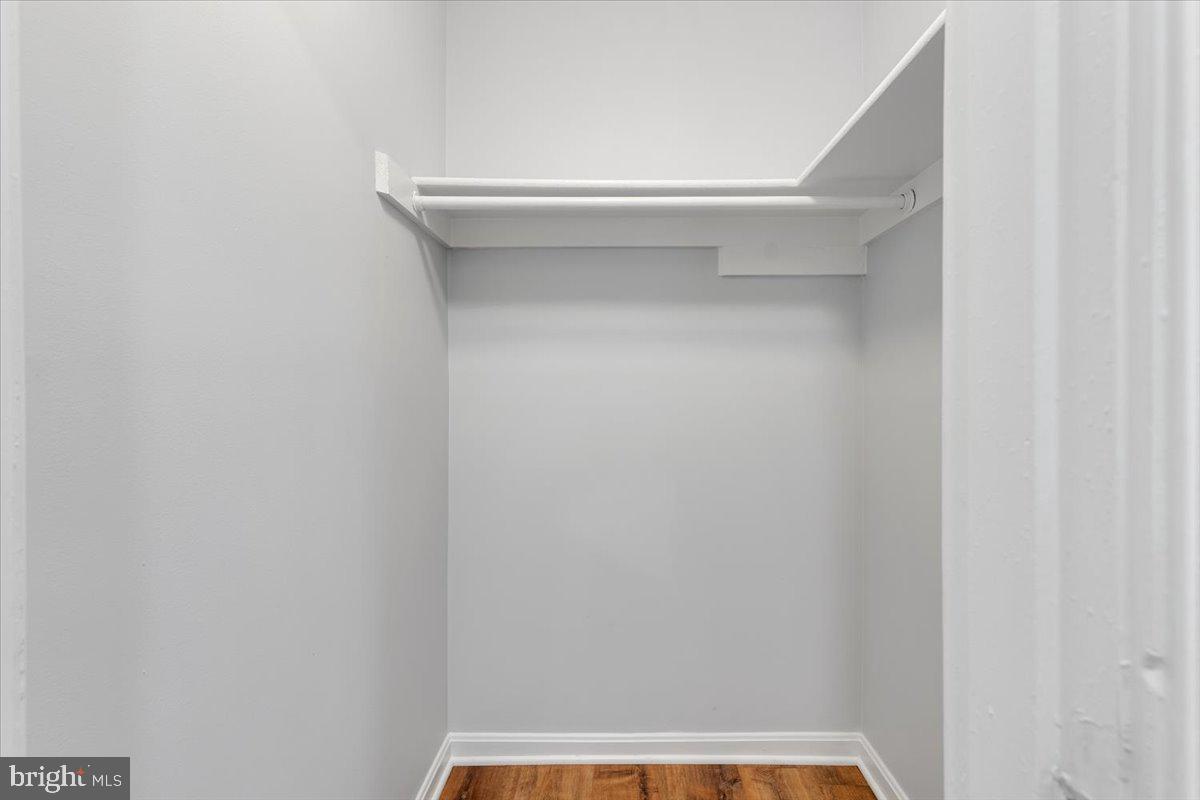 1909 N RHODES STREET 25