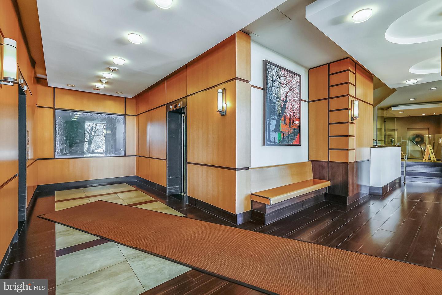 309 YOAKUM PARKWAY Unit: 212