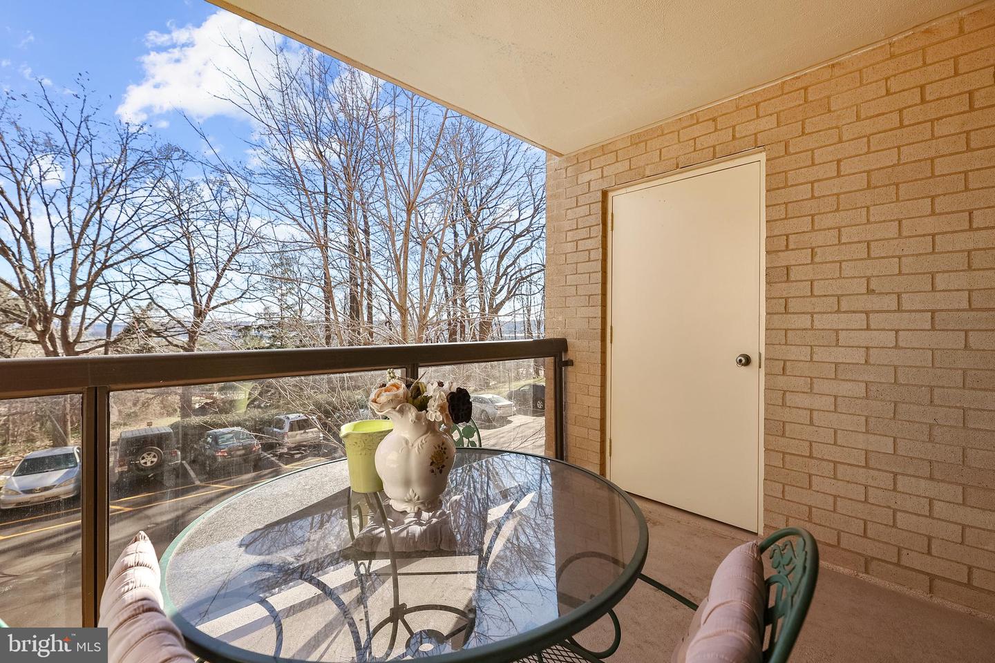 309 YOAKUM PARKWAY Unit: 212