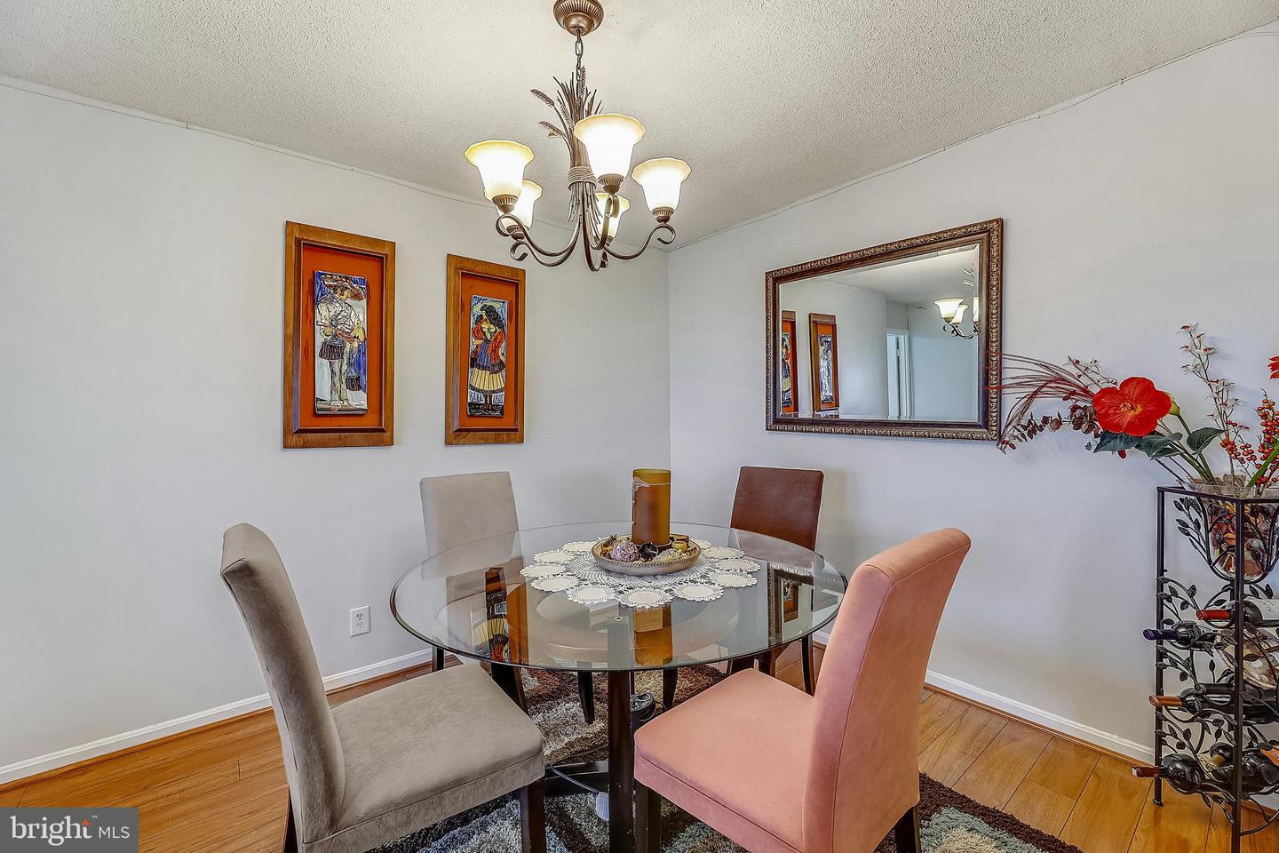 309 YOAKUM PARKWAY Unit: 212