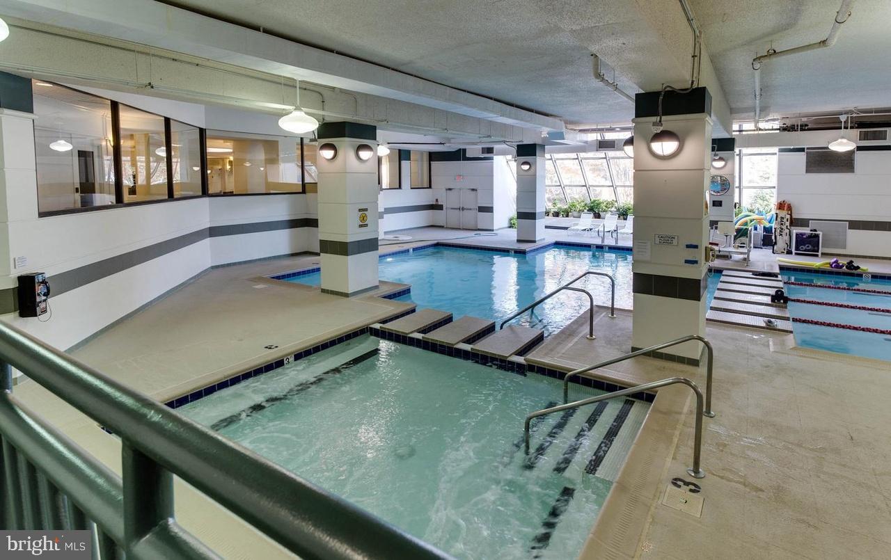 309 YOAKUM PARKWAY Unit: 212