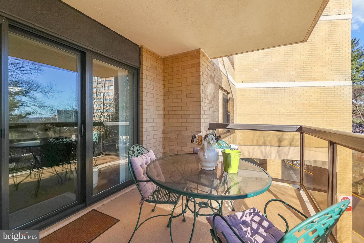 309 YOAKUM PARKWAY Unit: 212