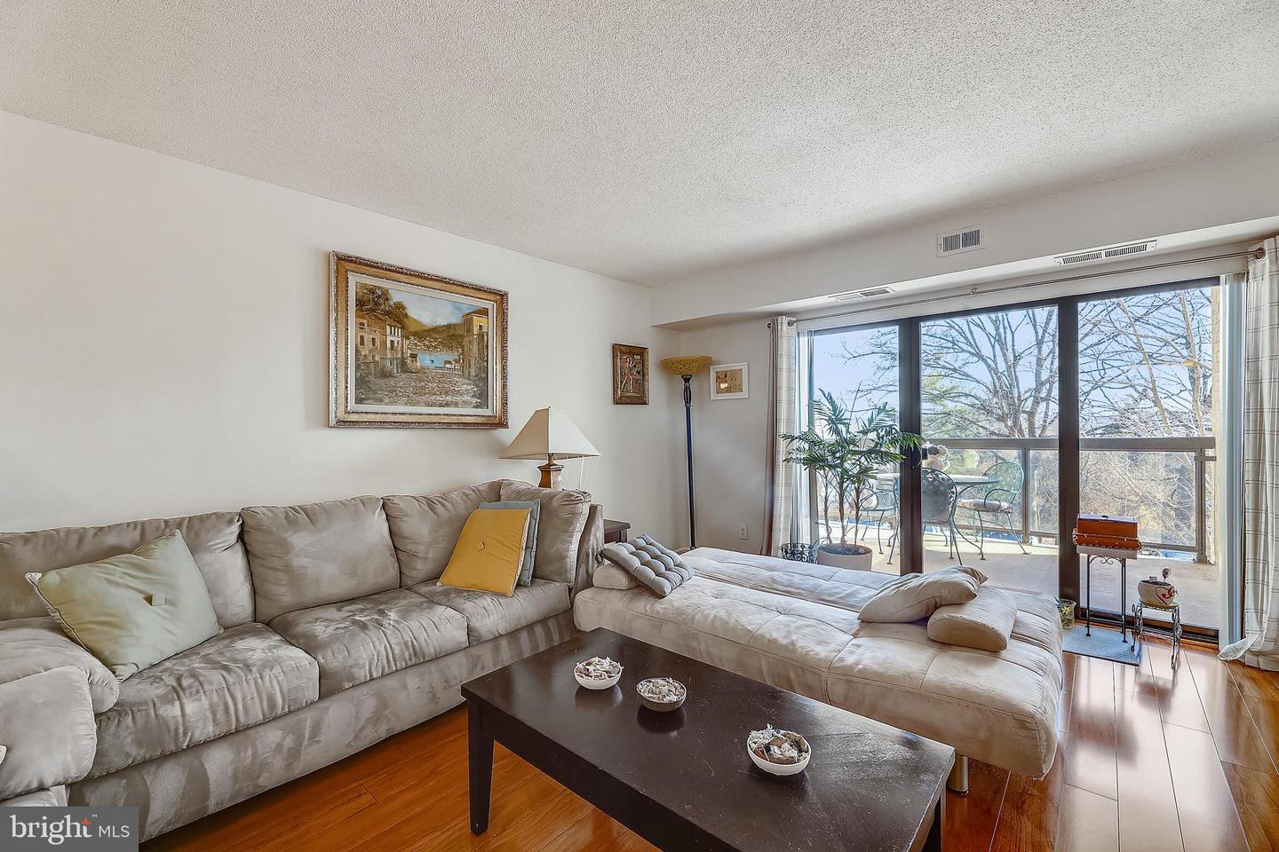 309 YOAKUM PARKWAY Unit: 212