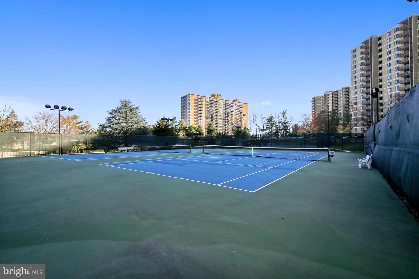309 YOAKUM PARKWAY Unit: 212