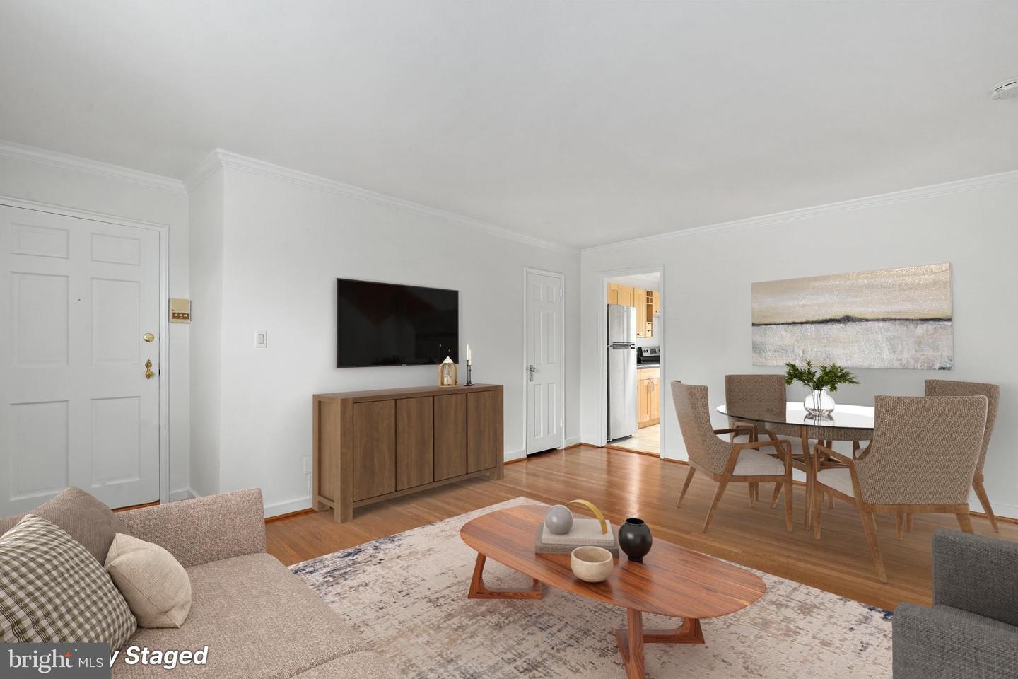 205 E GLEBE ROAD Unit: E