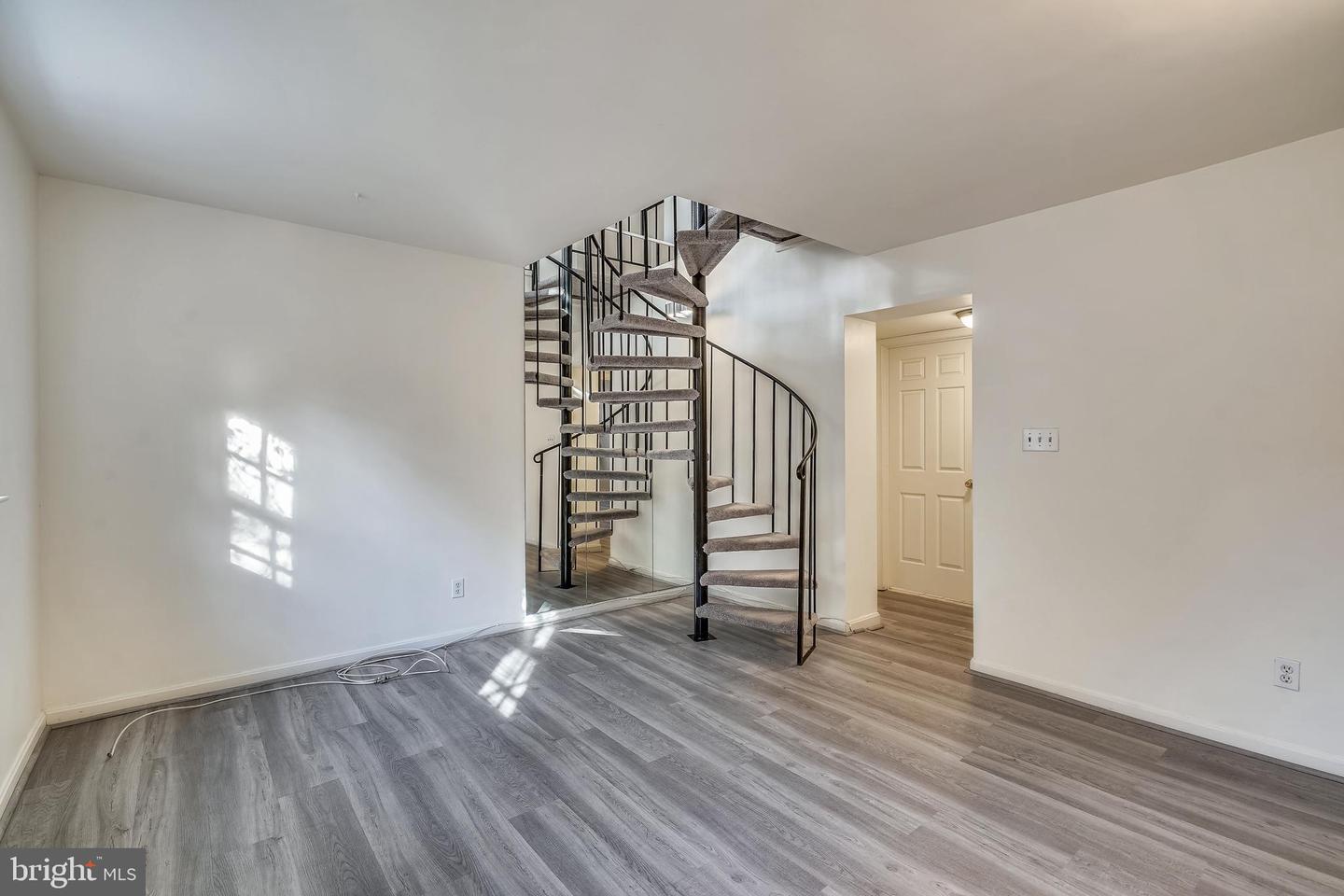 603 BASHFORD LANE Unit: 1