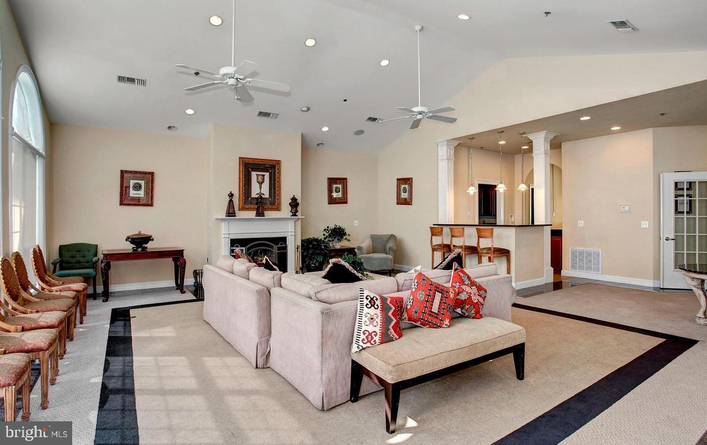 4551 STRUTFIELD LANE Unit: 4211