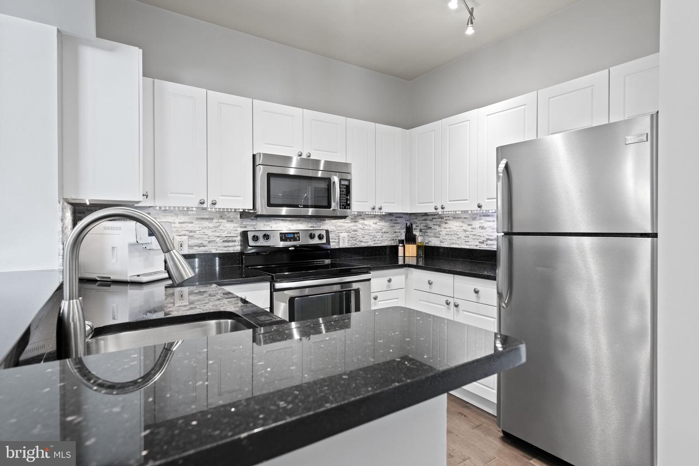 4551 STRUTFIELD LANE Unit: 4211