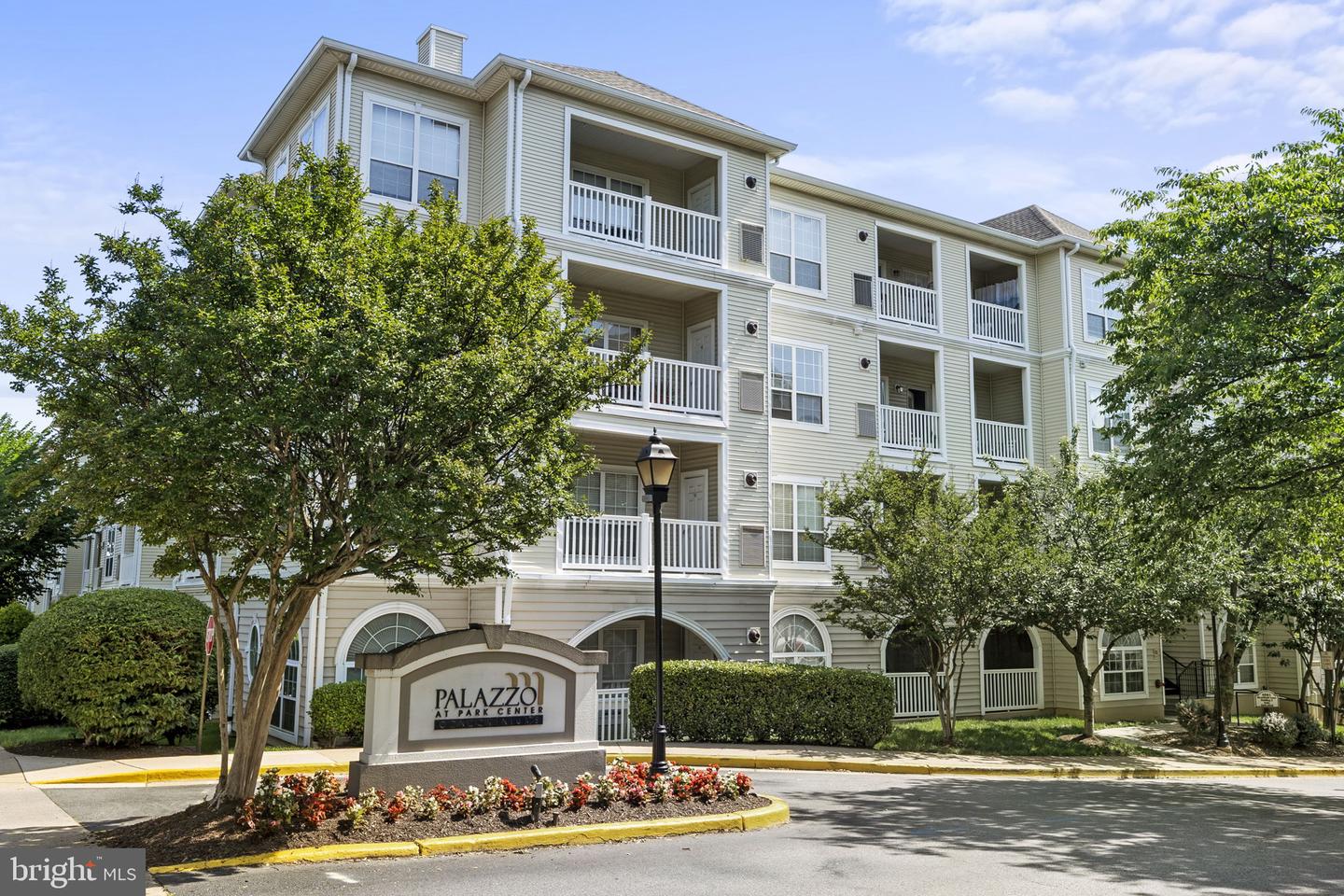 4551 STRUTFIELD LANE Unit: 4211