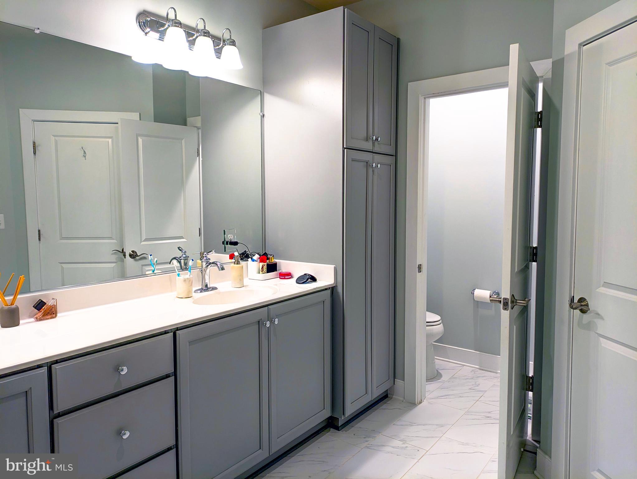 2409 RICHMOND HWY #102