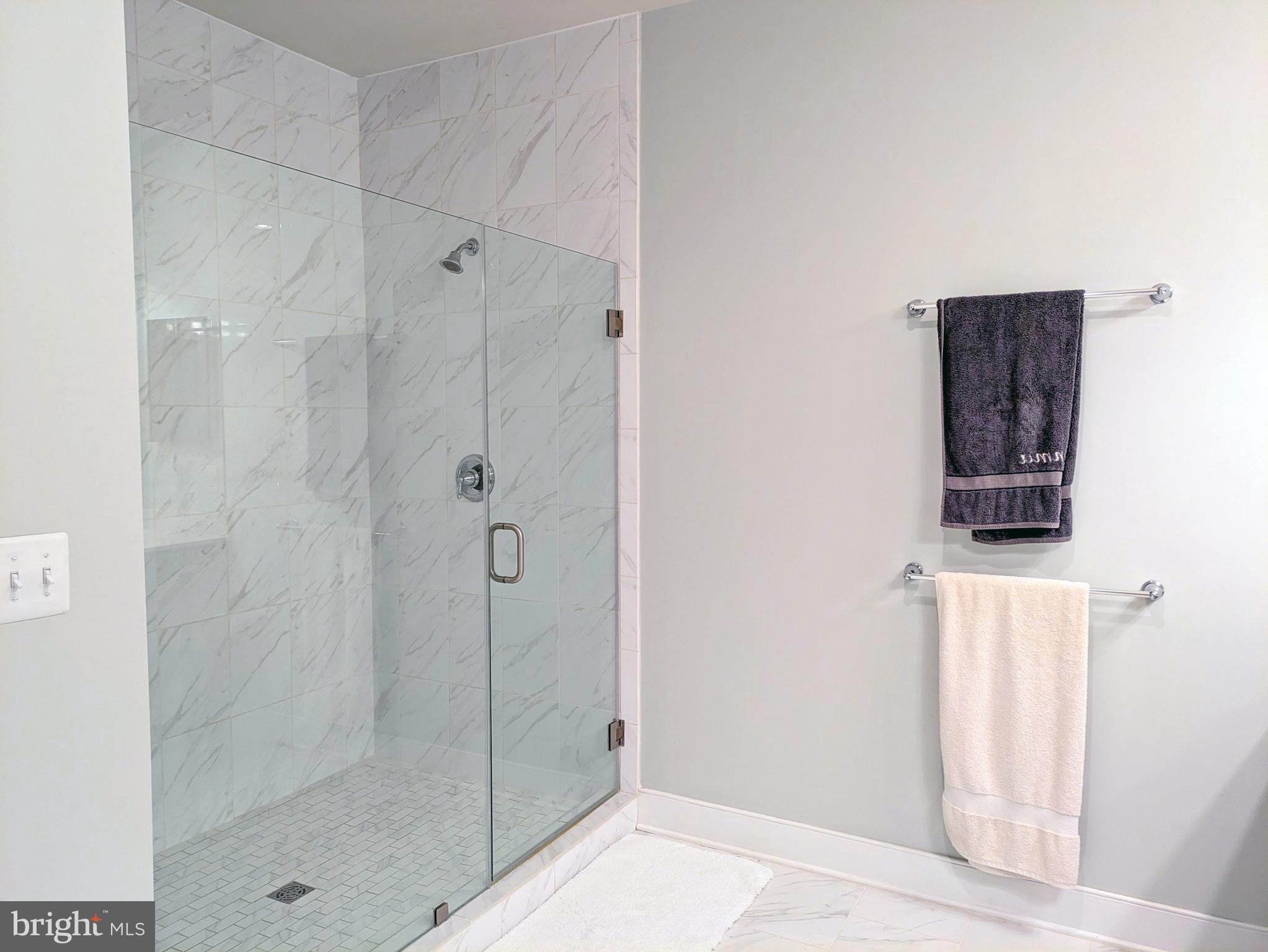 2409 RICHMOND HWY #102