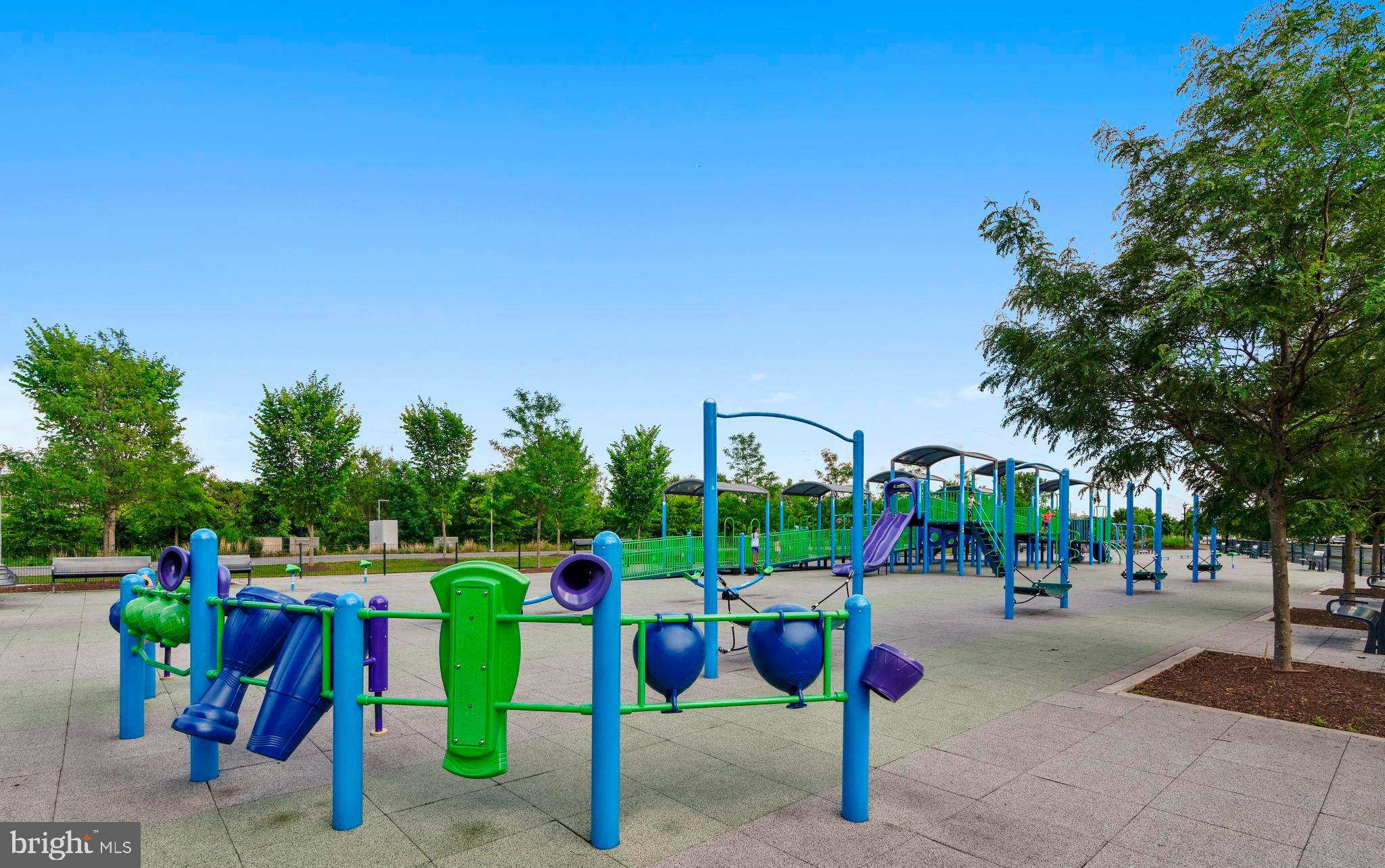 2409 RICHMOND HWY #102