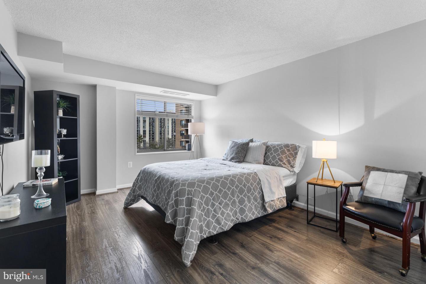 200 N Pickett St #702