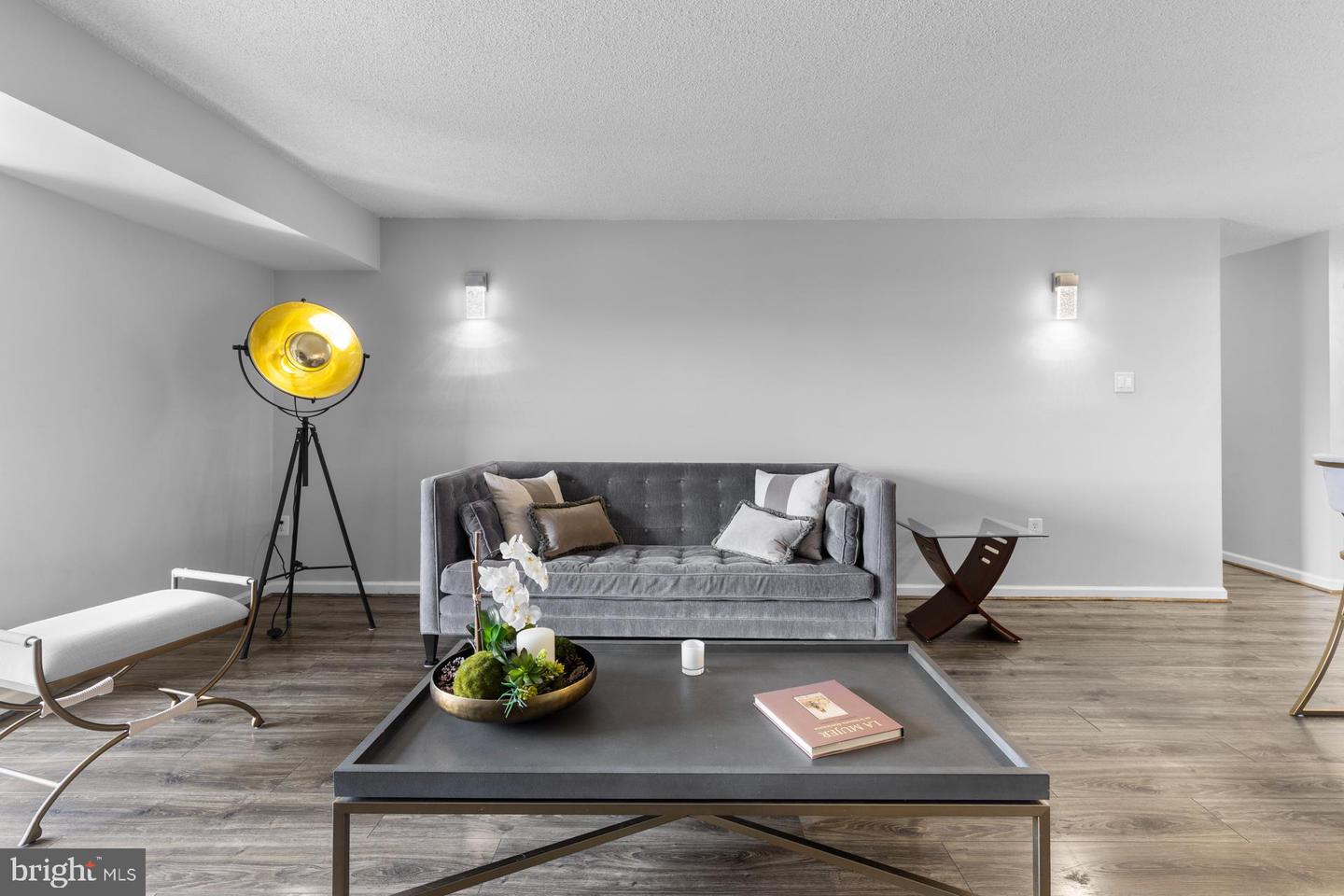 200 N Pickett St #702