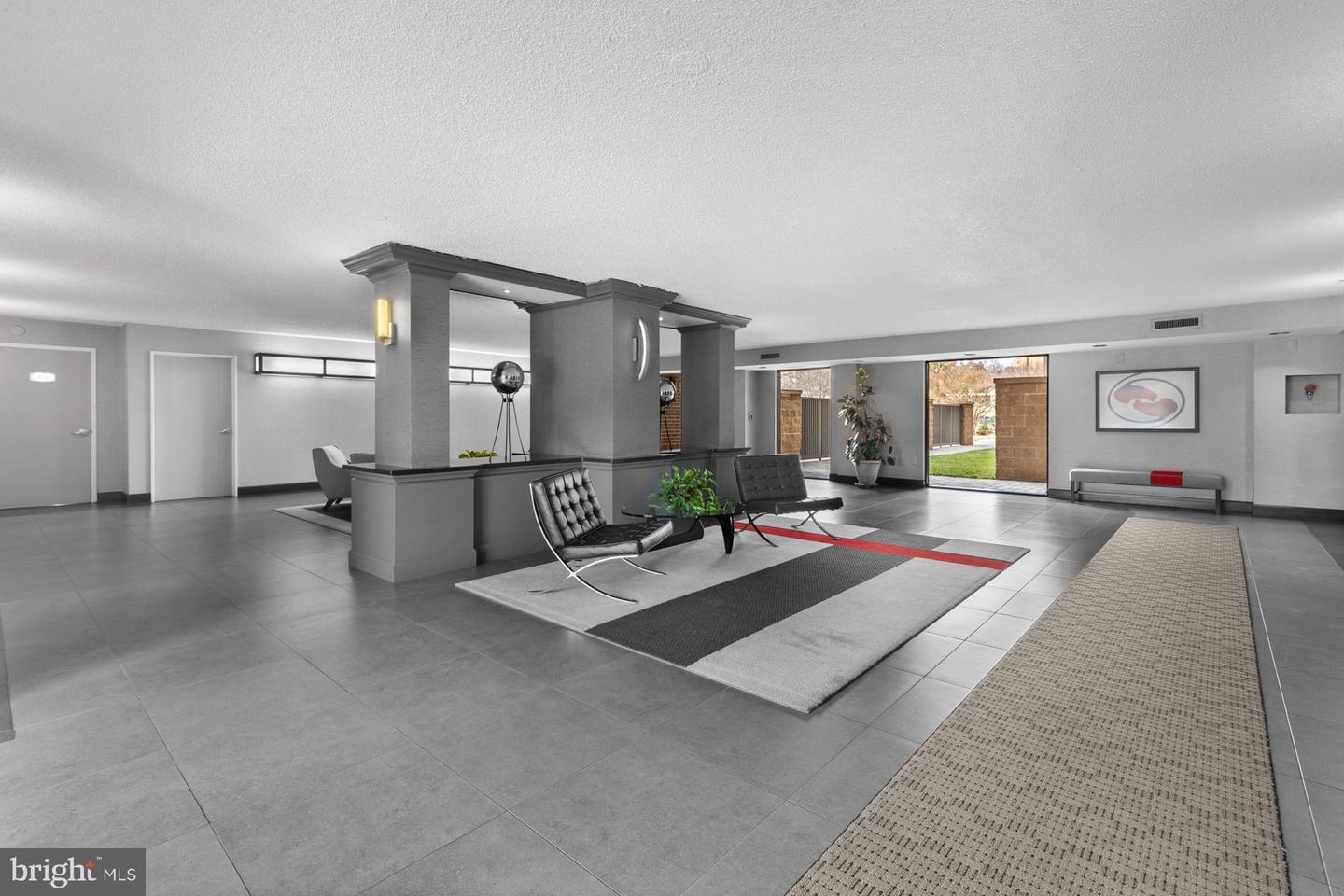 200 N Pickett St #702