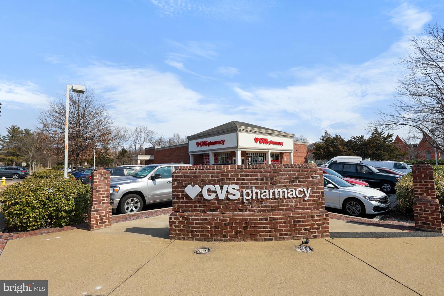 200 N Pickett St #702