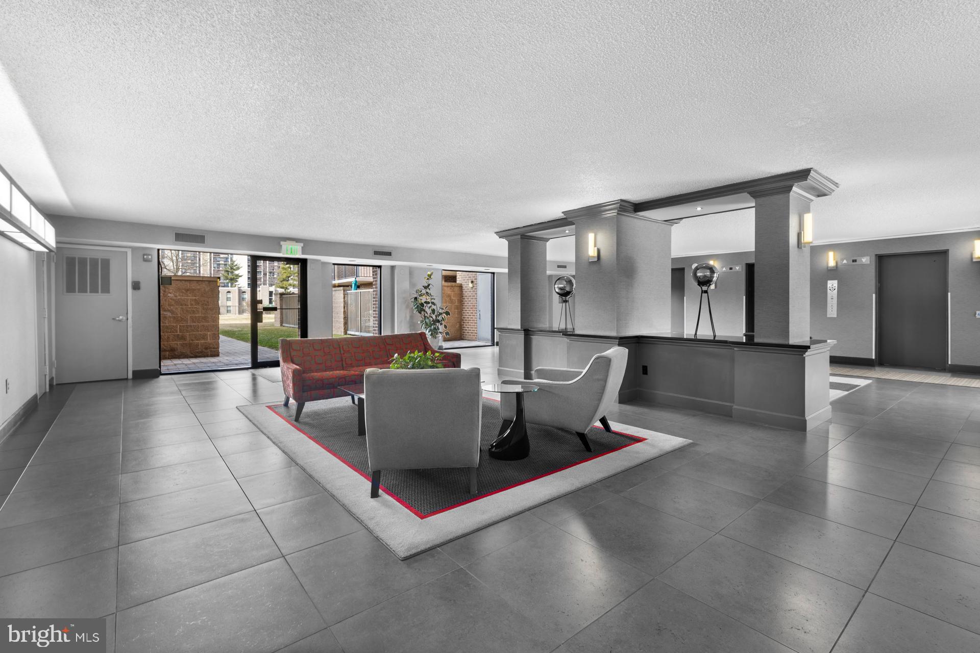 200 N Pickett St #702